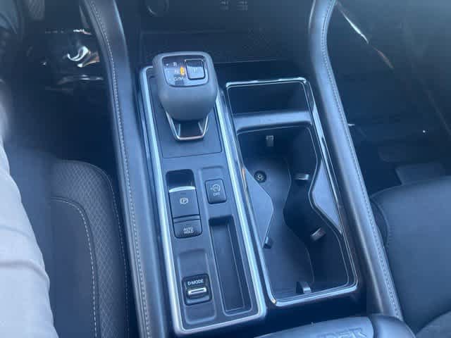 Used 2024 Nissan Pathfinder SV FWD image 21