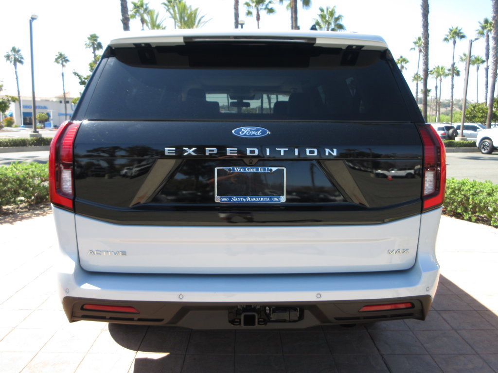 Certified 2025 Ford Expedition Max Active RWD image 3
