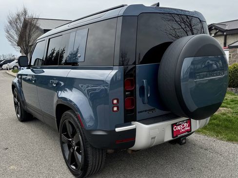 Used 2020 Land Rover Defender 110 SE image 8