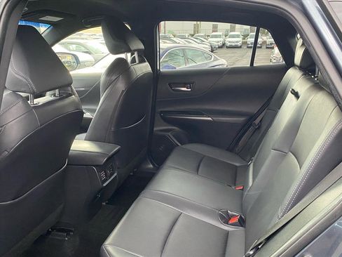 Used 2021 Toyota Venza XLE w/ Softex Package image 24