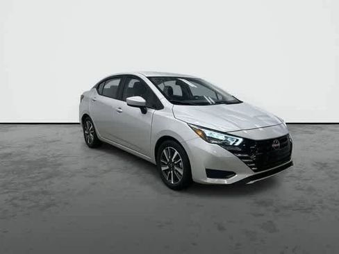 Used 2025 Nissan Versa SV FWD image 6