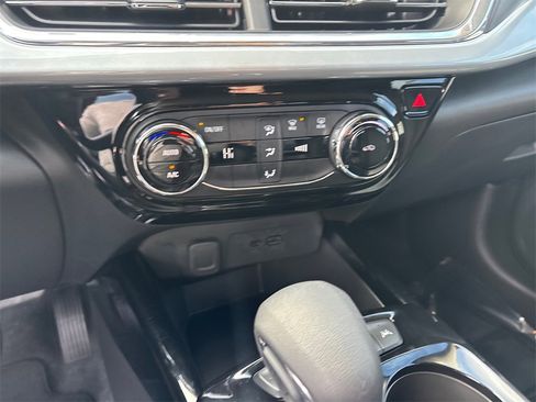 Certified 2026 Chevrolet Trax LT image 19