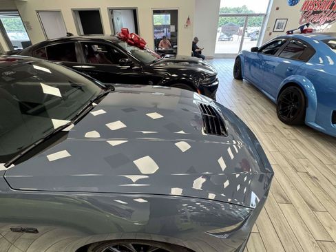 Used 2024 Ford Mustang GT RWD image 9