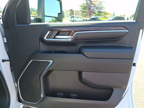 Used 2024 GMC Sierra 3500 SLE w/ SLE Convenience Package AWD/4WD image 23