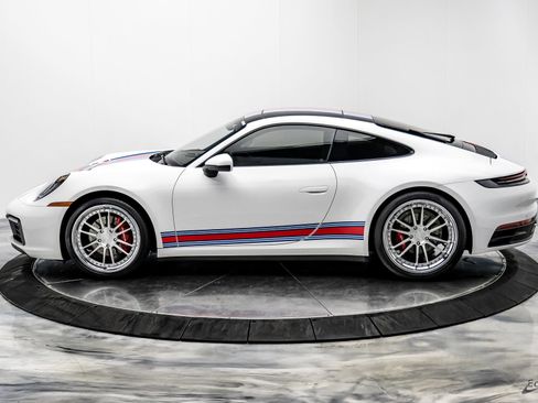 Used 2020 Porsche 911 Carrera RWD image 9