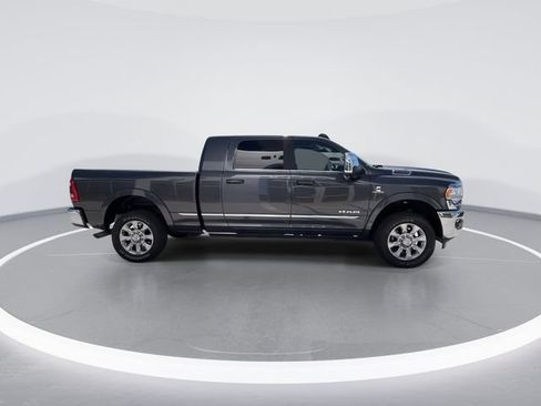 Used 2023 RAM 2500 Limited AWD/4WD image 9