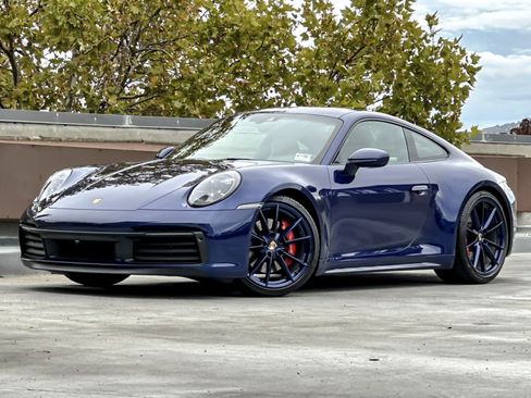 Used 2024 Porsche 911 Carrera 4S image 1