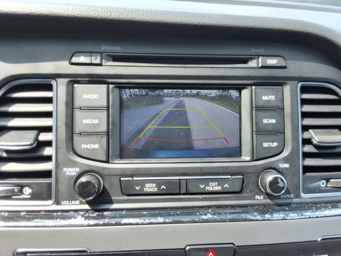Used 2016 Hyundai Sonata SE FWD image 16