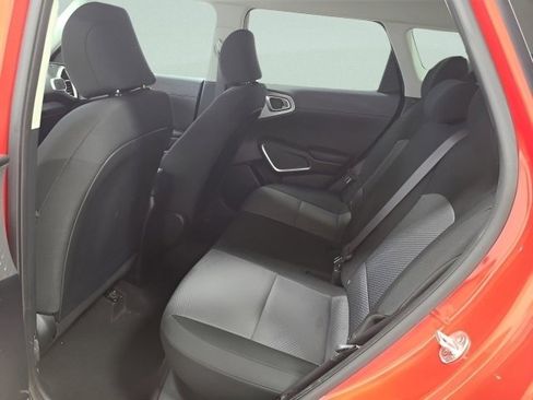 Used 2021 Kia Soul LX FWD image 17