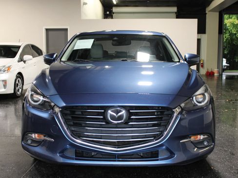 Used 2017 MAZDA MAZDA3 Grand Touring w/ Premium Equipment Package FWD image 10