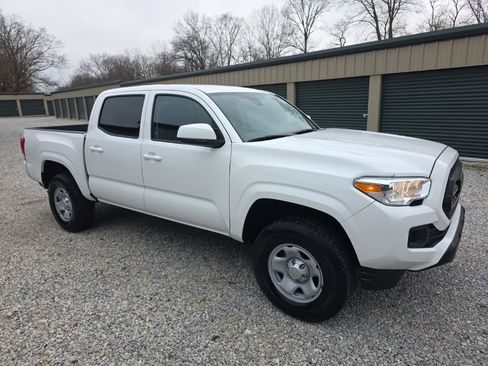 Certified 2023 Toyota Tacoma SR image 9