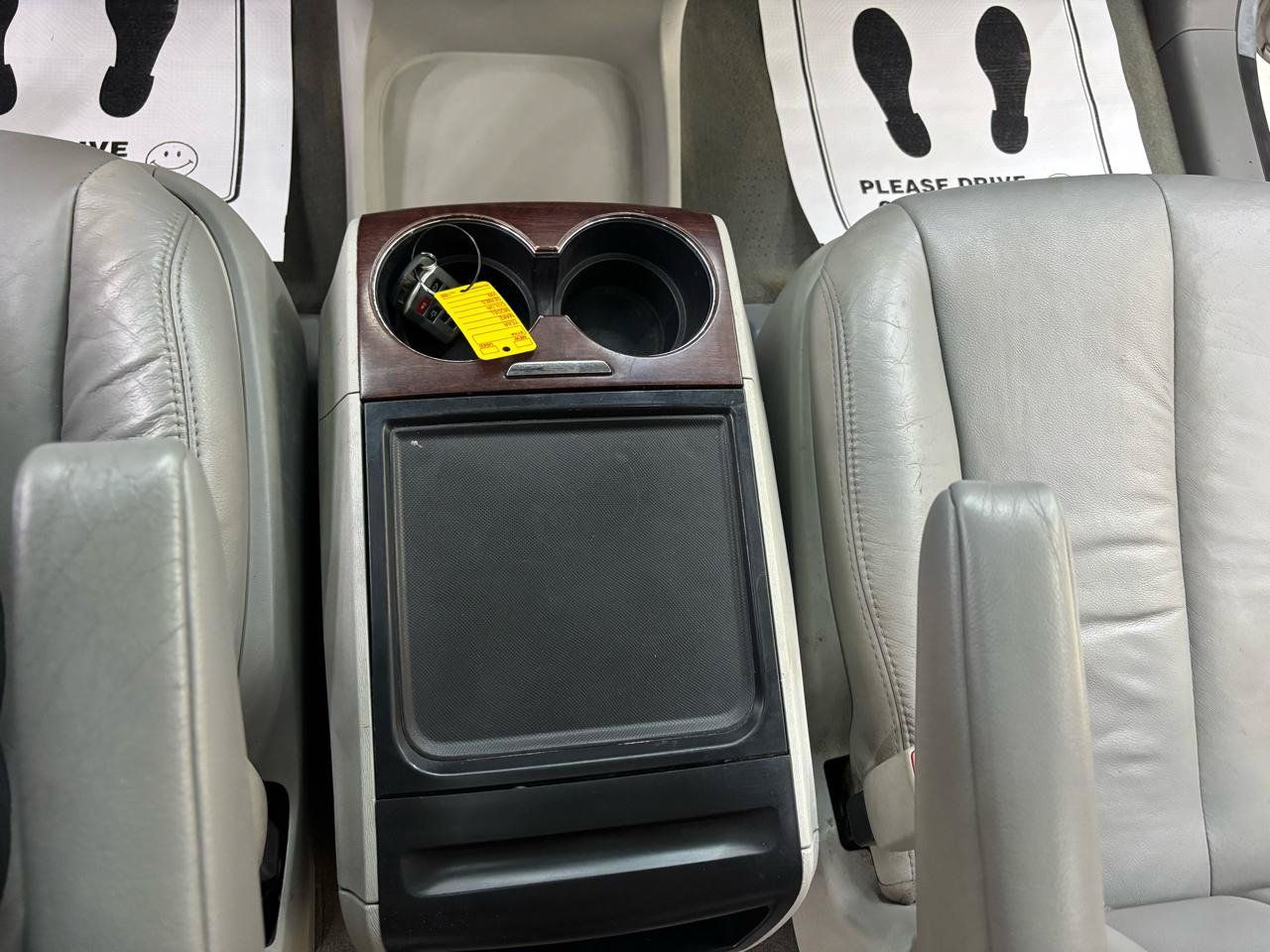Used 2012 Toyota Sienna XLE w/ XLE Navigation Pkg FWD image 38