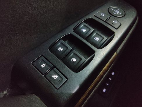 Used 2016 Chevrolet Tahoe LT AWD/4WD image 27