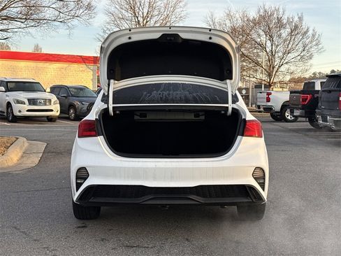 Used 2022 Kia Forte LXS w/ LXS Technology Package image 19