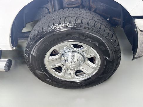 Used 2017 RAM 2500 Tradesman w/ Chrome Appearance Group image 30