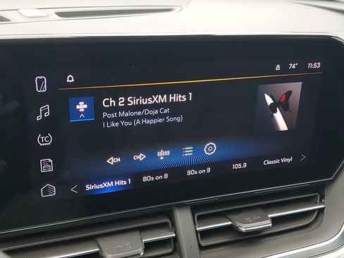 Used 2025 Chevrolet Trax LT FWD image 21