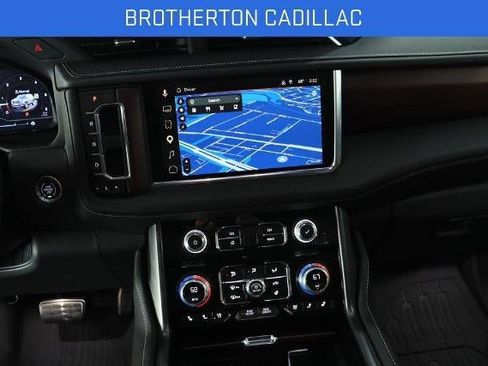 Certified 2023 GMC Yukon Denali Ultimate AWD/4WD image 24