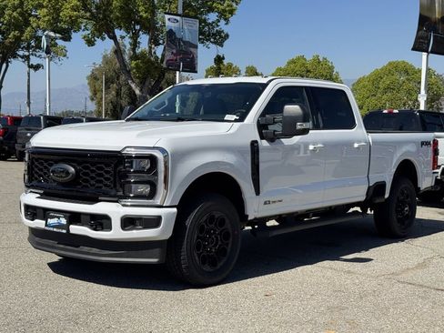 Used 2026 Ford F250 XLT w/ XLT Premium Package AWD/4WD image 3