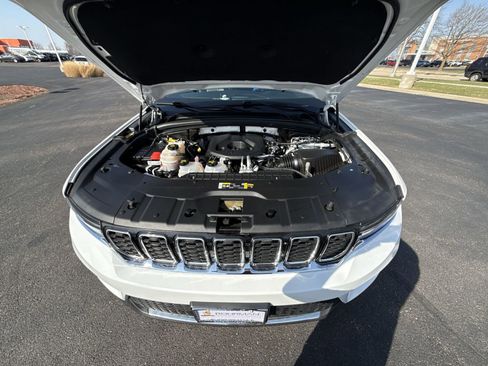 Used 2023 Jeep Grand Cherokee 4WD 4xe image 26