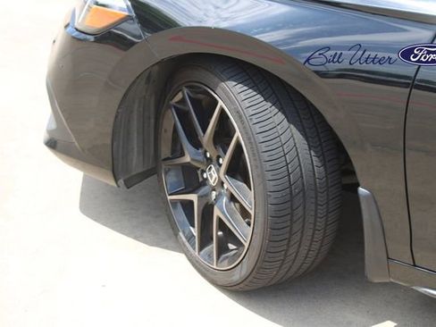 Used 2022 Honda Civic Sport Touring image 9