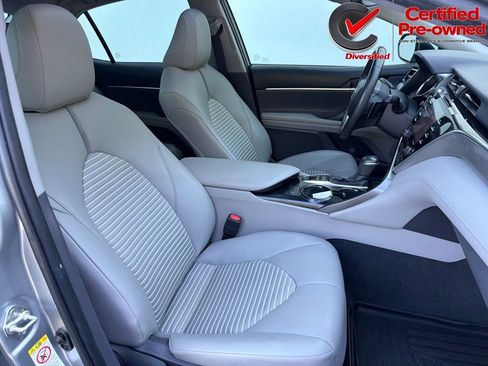 Used 2018 Toyota Camry SE w/ Audio Package FWD image 28
