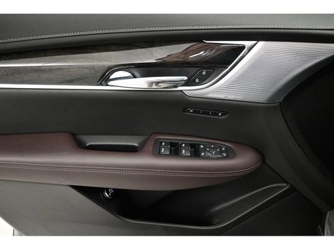 Certified 2024 Cadillac XT6 Premium Luxury w/ Technology Package AWD/4WD image 35