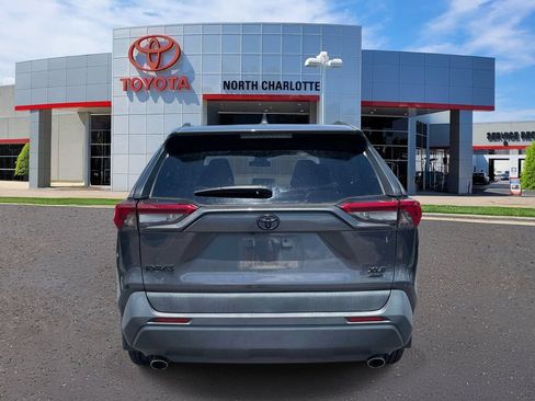 Used 2019 Toyota RAV4 XLE Premium w/ Cold Weather Package AWD/4WD image 6