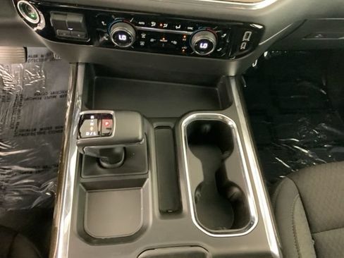 Used 2024 Chevrolet Silverado 1500 LT Trail Boss AWD/4WD image 18