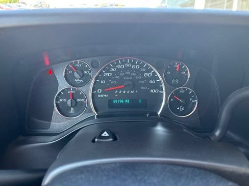 Used 2020 Chevrolet Express 3500 LT w/ LT Preferred Equipment Group RWD image 30