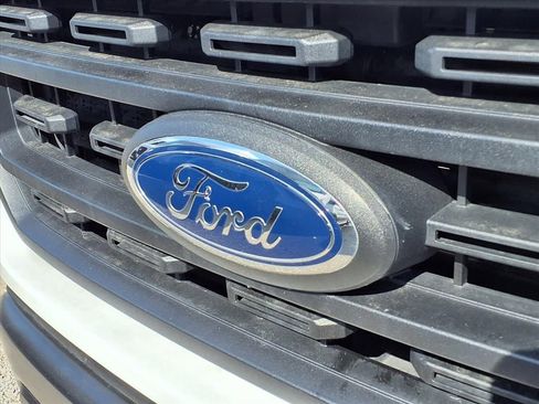 Used 2023 Ford F150 XL w/ Trailer Tow Package RWD image 32