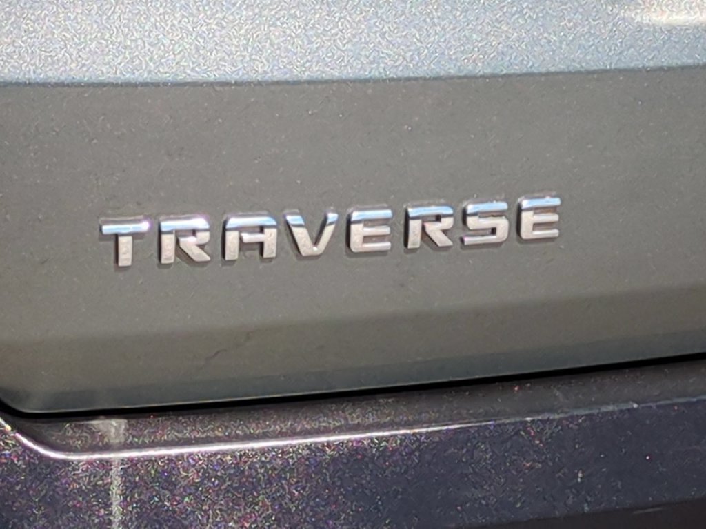 Used 2023 Chevrolet Traverse LT FWD image 10