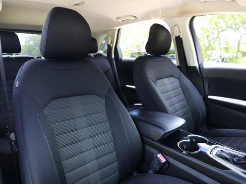 Used 2016 Ford Edge SEL AWD/4WD image 16