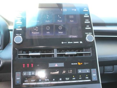 Used 2021 Toyota Avalon Touring w/ Advanced Safety Package image 13