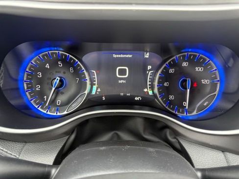 New 2026 Chrysler Pacifica Select w/ S Appearance Package image 18