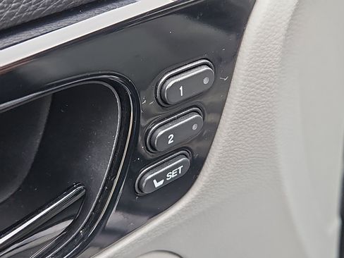 Used 2018 Honda Odyssey Elite image 12