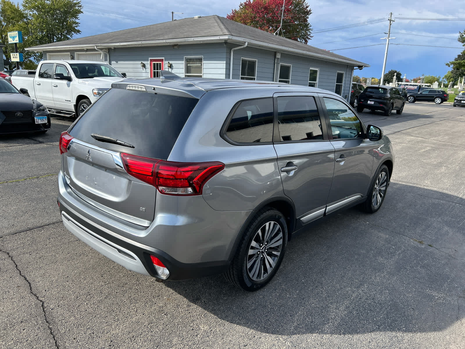 Used 2020 Mitsubishi Outlander SE FWD image 7