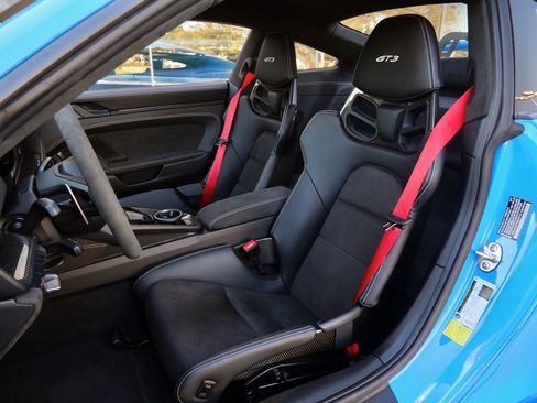 Used 2022 Porsche 911 GT3 image 18