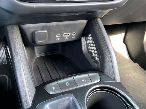 Used 2021 Chevrolet TrailBlazer LS image 30