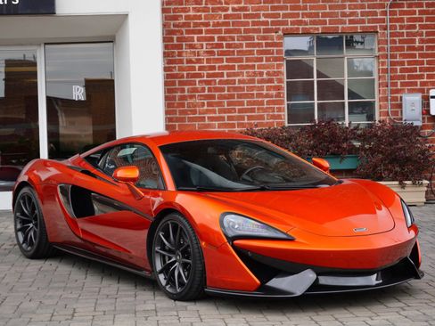 Used 2019 McLaren 570S Coupe RWD image 1