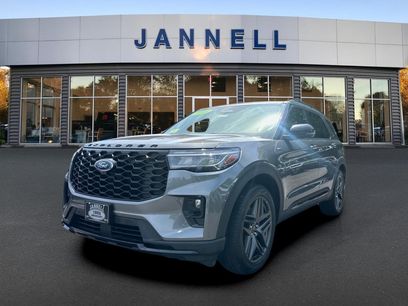 Used 2025 Ford Explorer ST-Line w/ ST-Line Street Pack