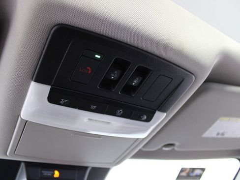 Used 2023 Nissan Rogue SL w/ SL Premium Package image 24