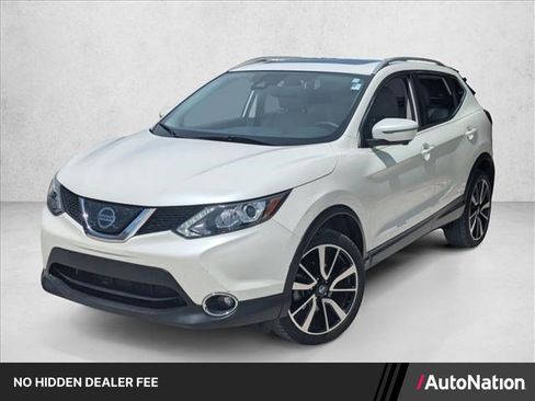 Used 2019 Nissan Rogue Sport SL w/ Premium Package FWD image 1