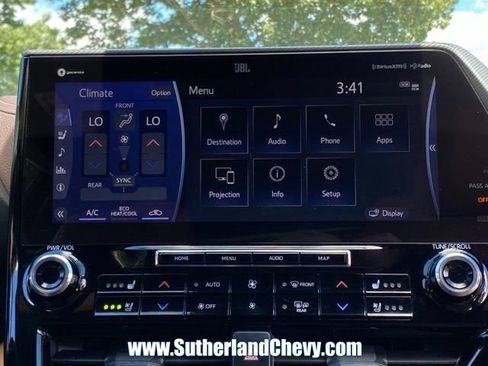 Used 2021 Toyota Highlander Platinum AWD/4WD image 26