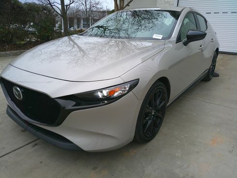 Used 2024 MAZDA MAZDA3 s image 5