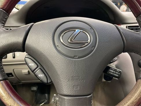 Used 2003 Lexus ES 330 FWD image 22