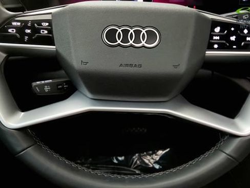 Used 2025 Audi Q5 Premium Plus w/ Premium Plus AWD/4WD image 54