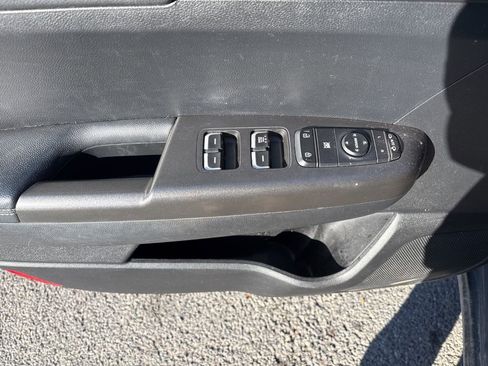 Used 2021 Kia Sportage LX w/ LX Fwd Popular Package image 9