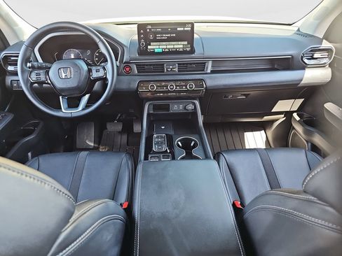 Used 2025 Honda Pilot EX-L image 19