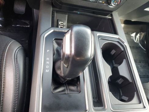 Used 2019 Ford F150 Raptor w/ Equipment Group 801A Mid image 29