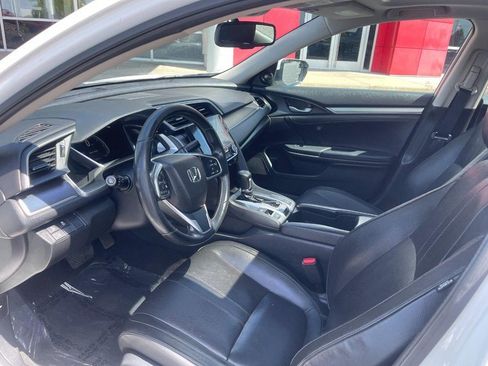 Used 2017 Honda Civic Touring image 19